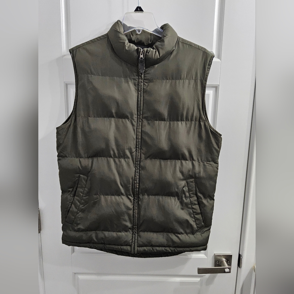 Men Size Small Olive Green Puffer Vest